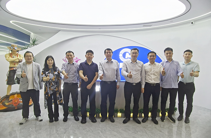 都江堰市市委副書記、市政府市長張亞丹一行蒞臨深...