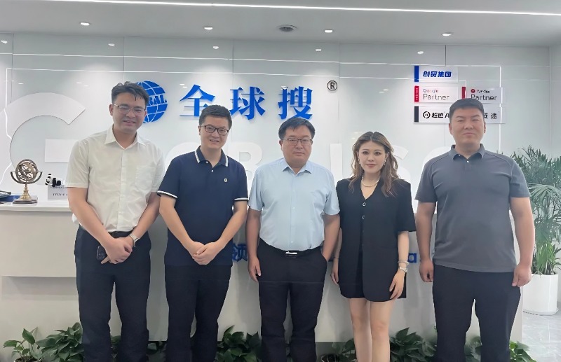 熱烈歡迎深圳市鹽田區(qū)副區(qū)長簡政、商務局副局長詹...